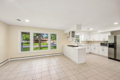 15725 New England Avenue Tinley Park IL 60477
