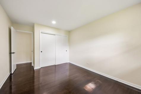 15725 New England Avenue Tinley Park IL 60477