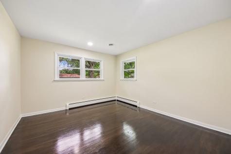 15725 New England Avenue Tinley Park IL 60477