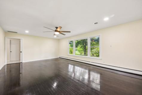15725 New England Avenue Tinley Park IL 60477