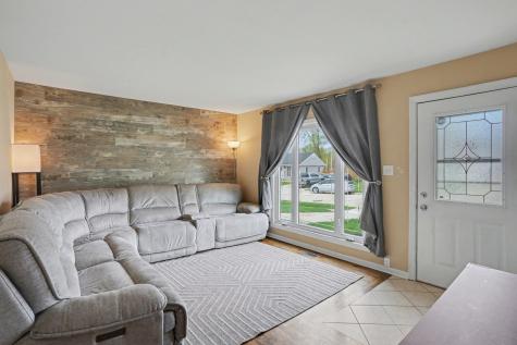 458 Berkshire Avenue Romeoville IL 60446