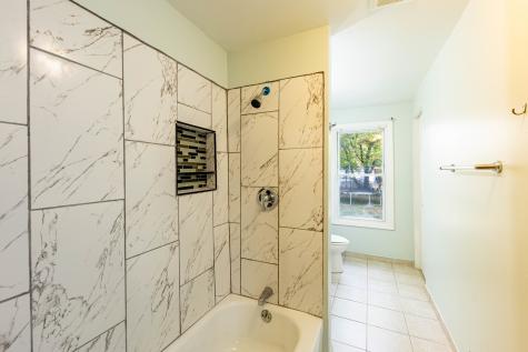 2318 Gideon Avenue Zion IL 60099