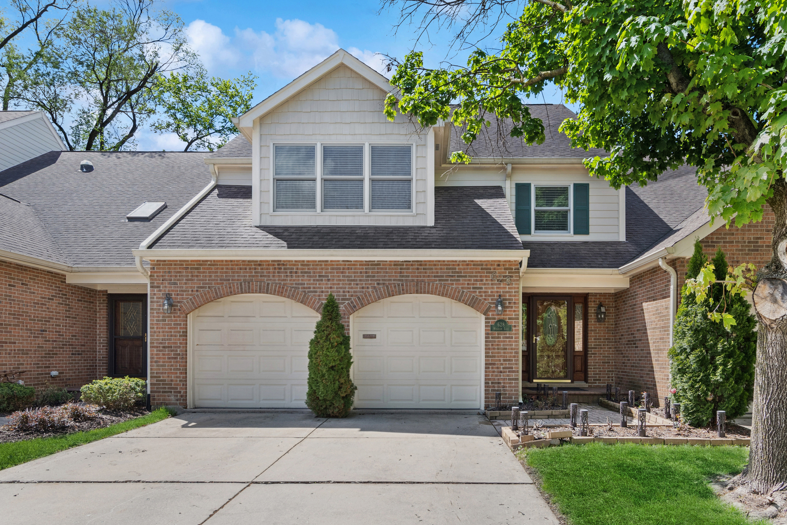 628 Windham Lane Naperville IL 60563