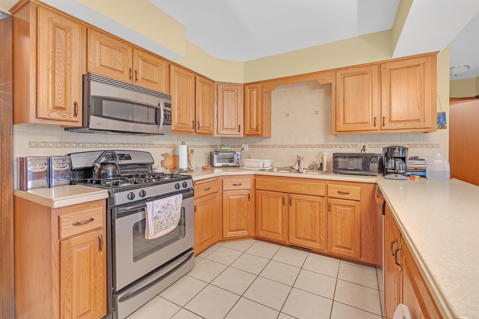6313 Tamiami Drive Downers Grove IL 60516
