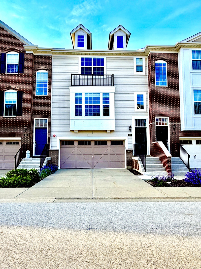 38 Neri Drive Schaumburg IL 60194