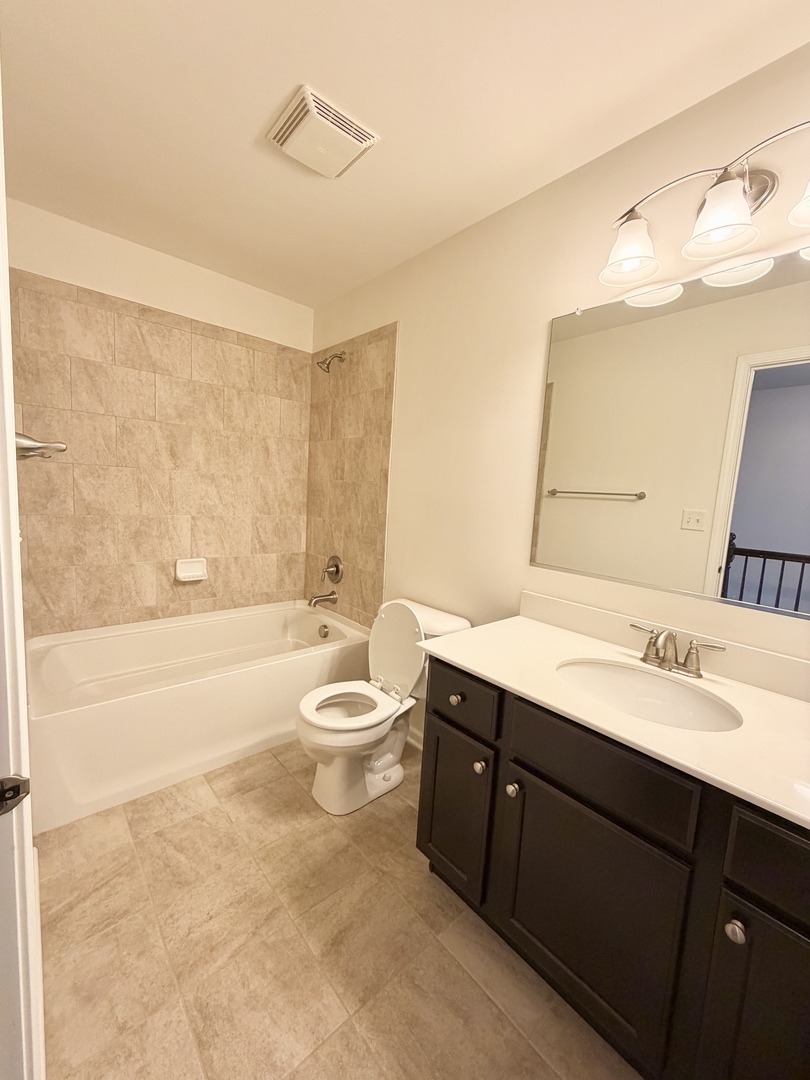 38 Neri Drive Schaumburg IL 60194