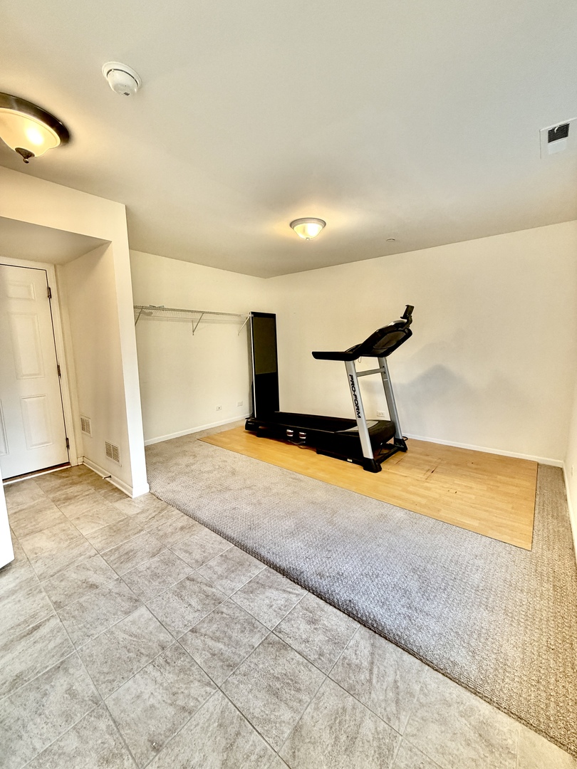 38 Neri Drive Schaumburg IL 60194