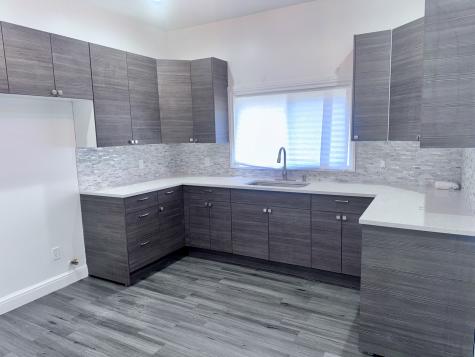 11581 South Lafayette Avenue Chicago IL 60628