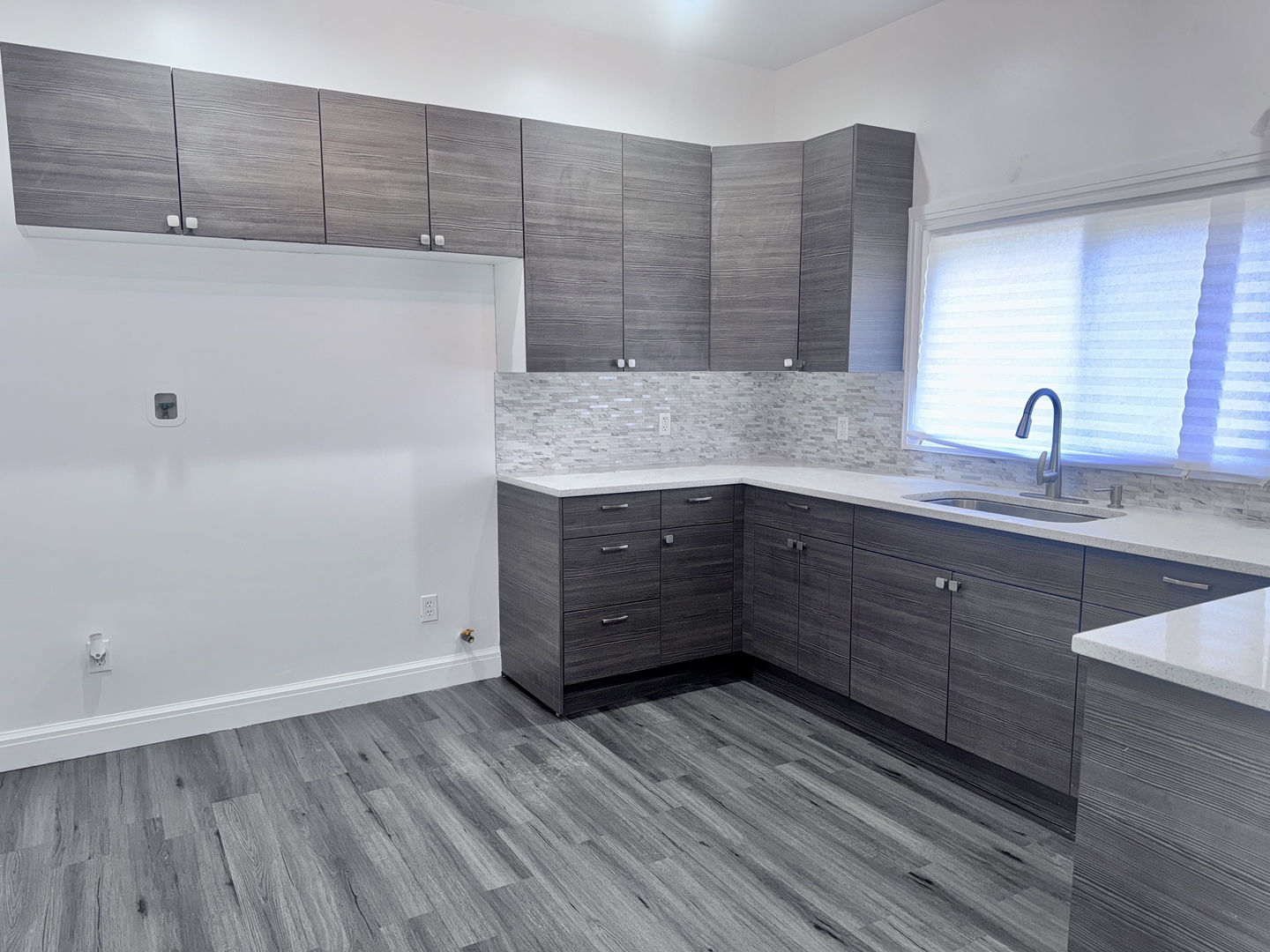 11581 South Lafayette Avenue Chicago IL 60628