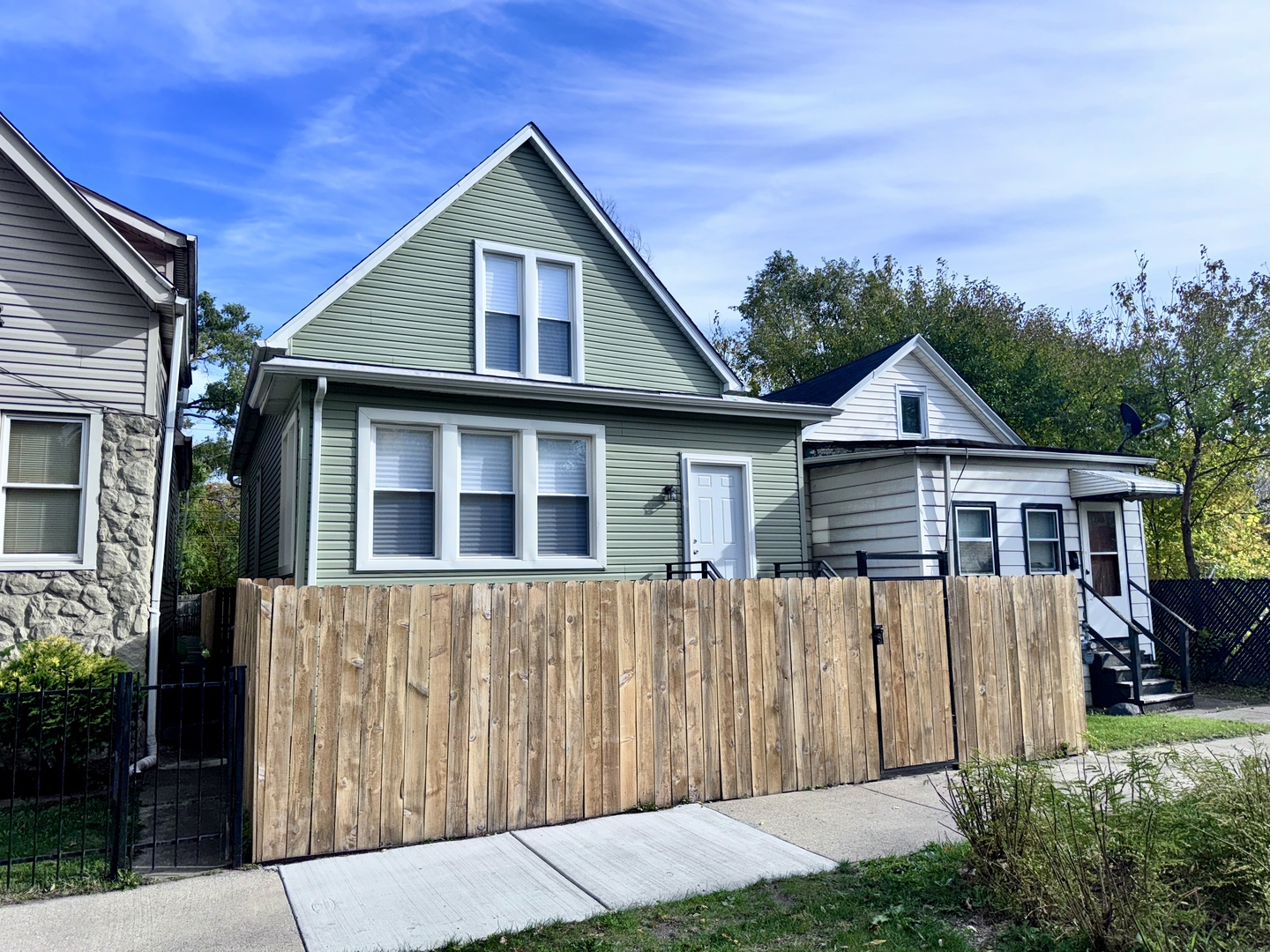 11581 South Lafayette Avenue Chicago IL 60628