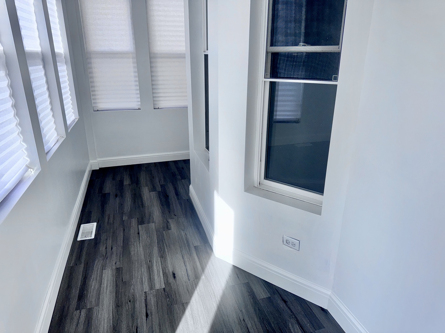 11581 South Lafayette Avenue Chicago IL 60628