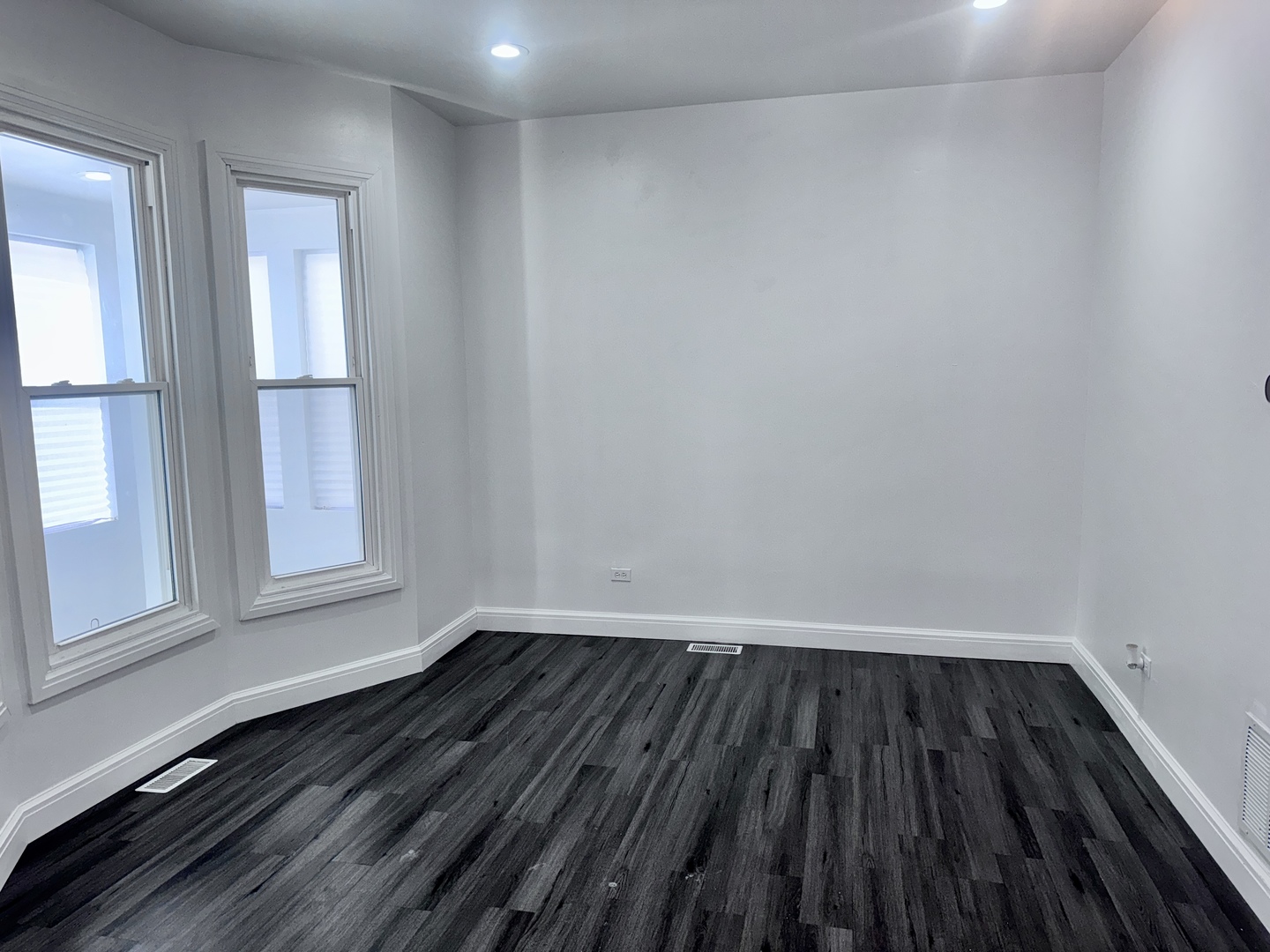 11581 South Lafayette Avenue Chicago IL 60628