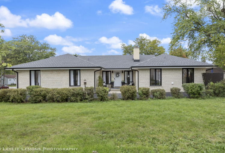 707 South Finley Road Lombard IL 60148