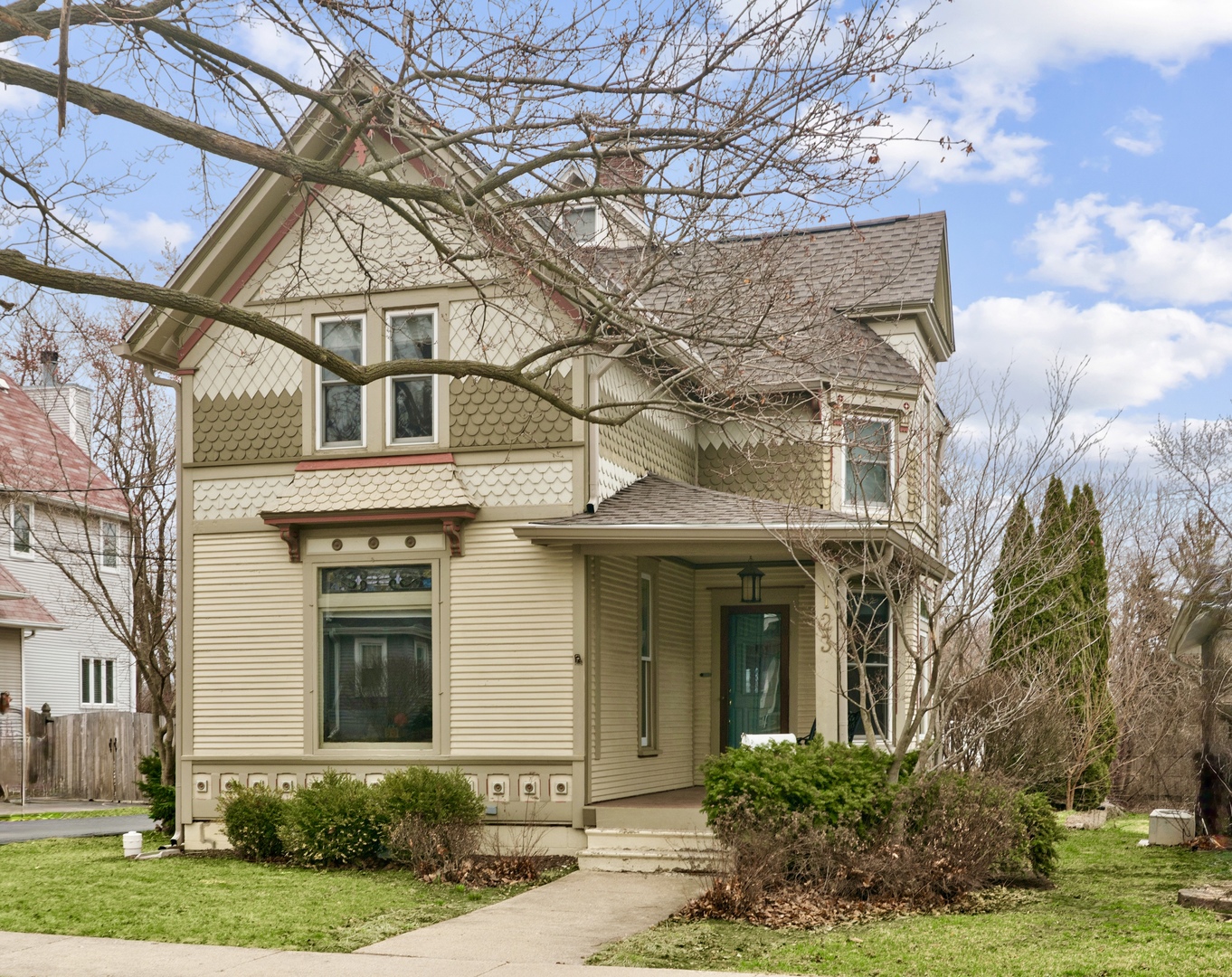 123 Raymond Avenue Barrington IL 60010