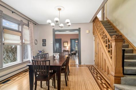 123 Raymond Avenue Barrington IL 60010