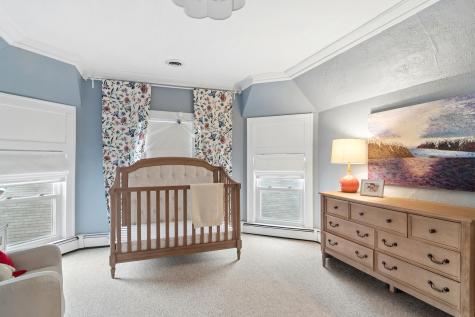 123 Raymond Avenue Barrington IL 60010
