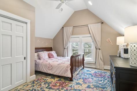 123 Raymond Avenue Barrington IL 60010