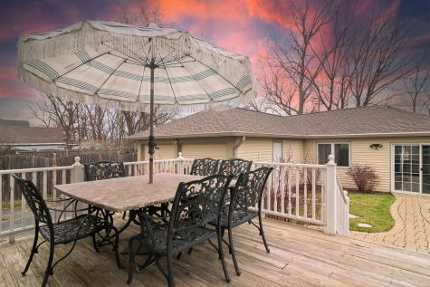 123 Raymond Avenue Barrington IL 60010