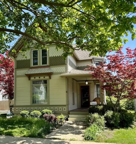 123 Raymond Avenue Barrington IL 60010