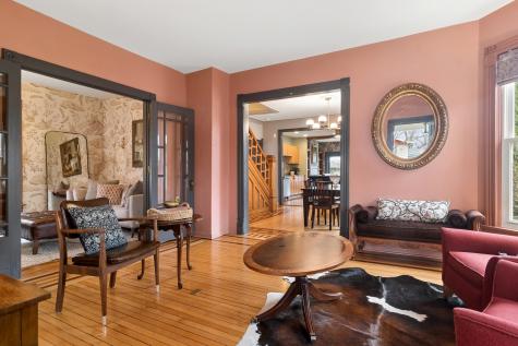 123 Raymond Avenue Barrington IL 60010