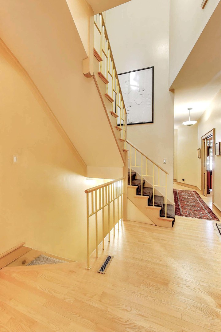 907-909 West Webster Avenue Chicago IL 60614