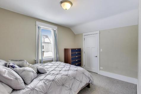 4633 West Grace Street Chicago IL 60641