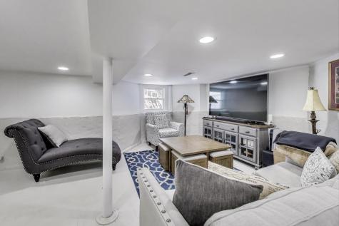 4633 West Grace Street Chicago IL 60641