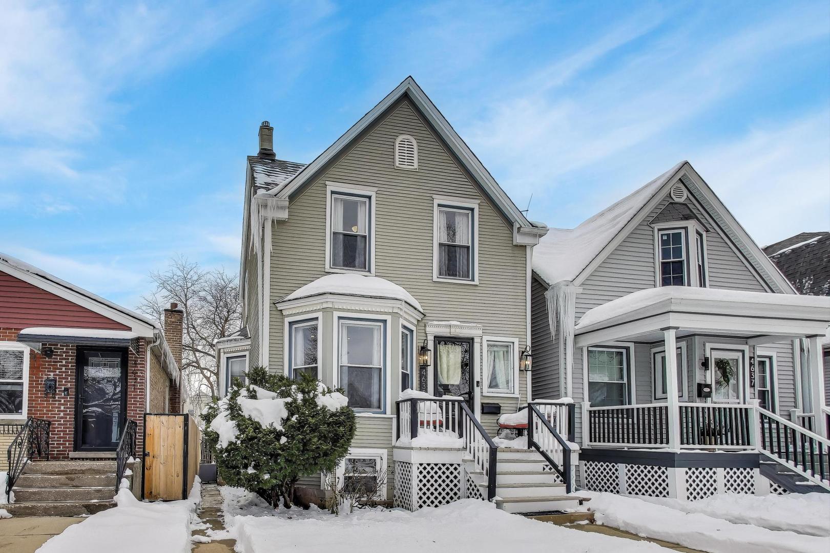 4633 West Grace Street Chicago IL 60641