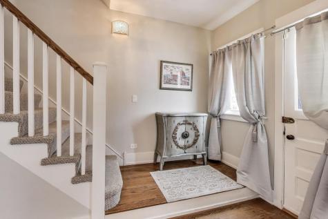 4633 West Grace Street Chicago IL 60641