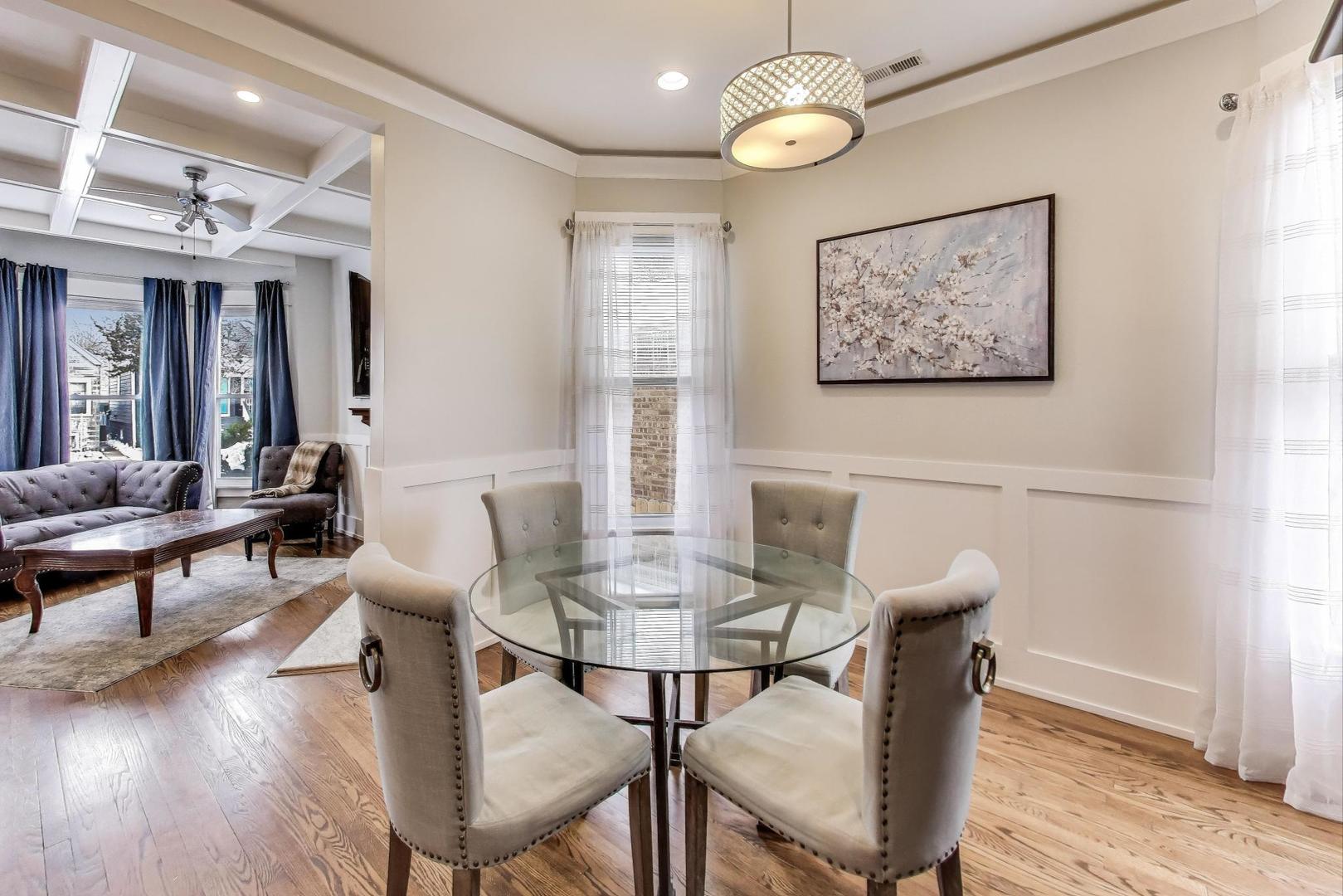 4633 West Grace Street Chicago IL 60641