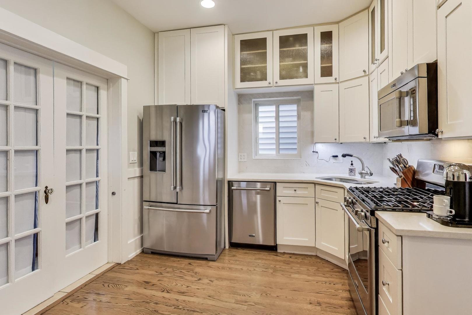 4633 West Grace Street Chicago IL 60641
