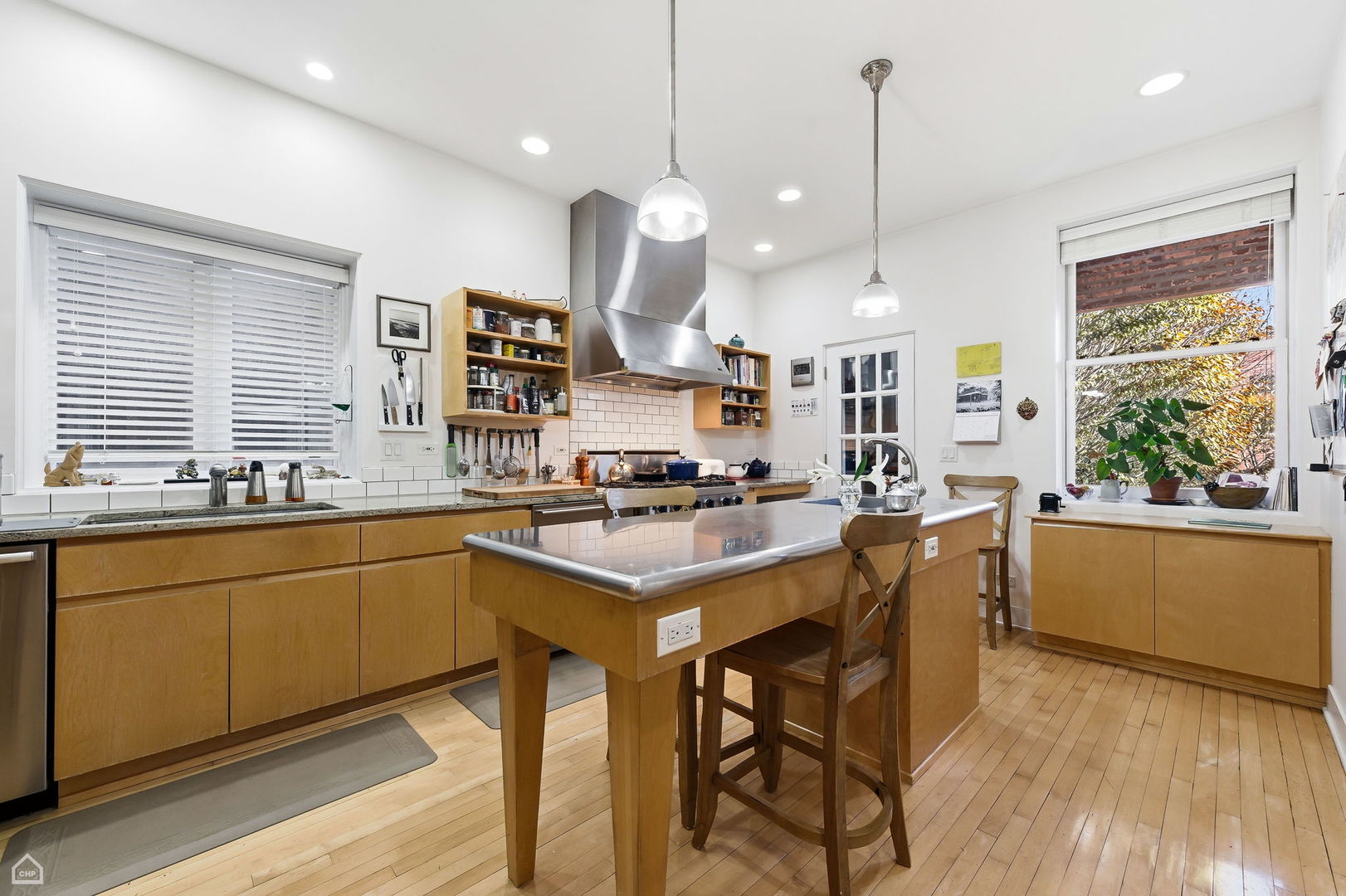 4933 South Woodlawn Avenue Chicago IL 60615