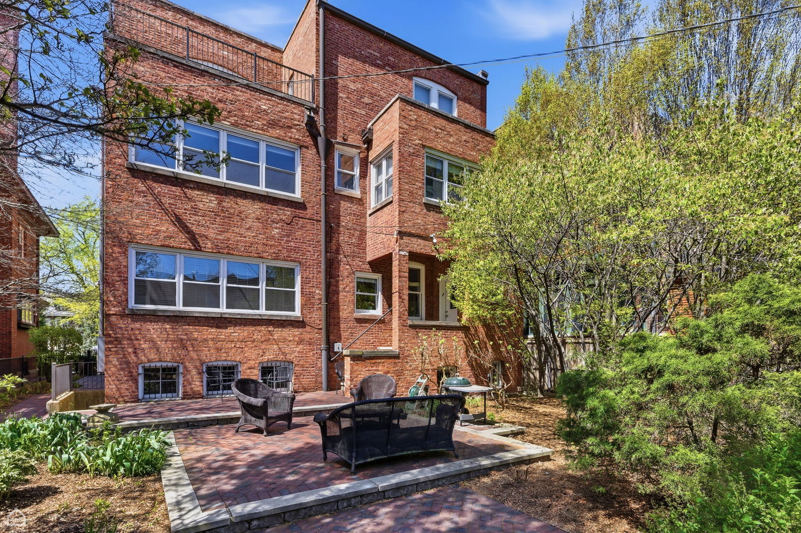 4933 South Woodlawn Avenue Chicago IL 60615