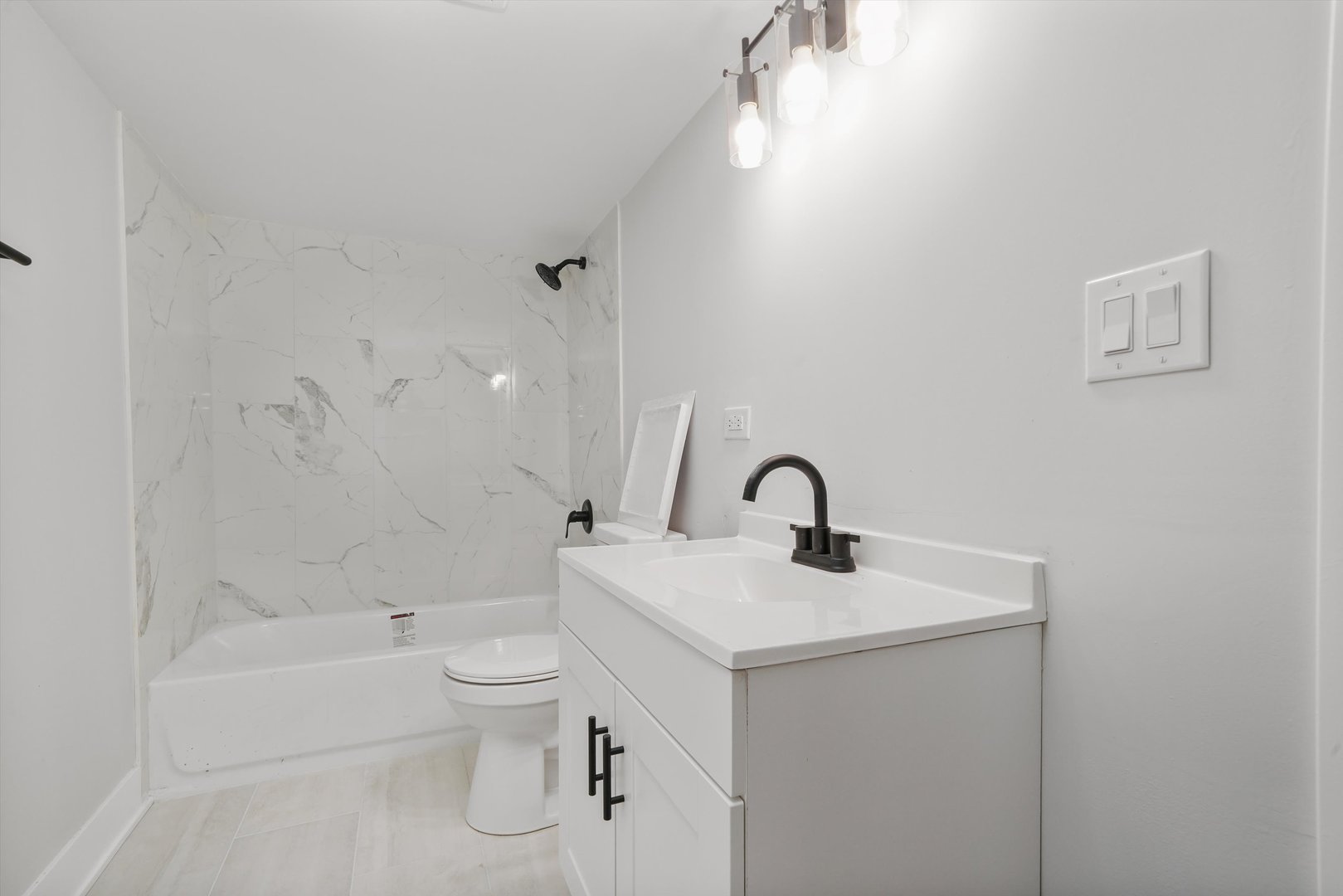 8127 South Stewart Avenue Chicago IL 60620