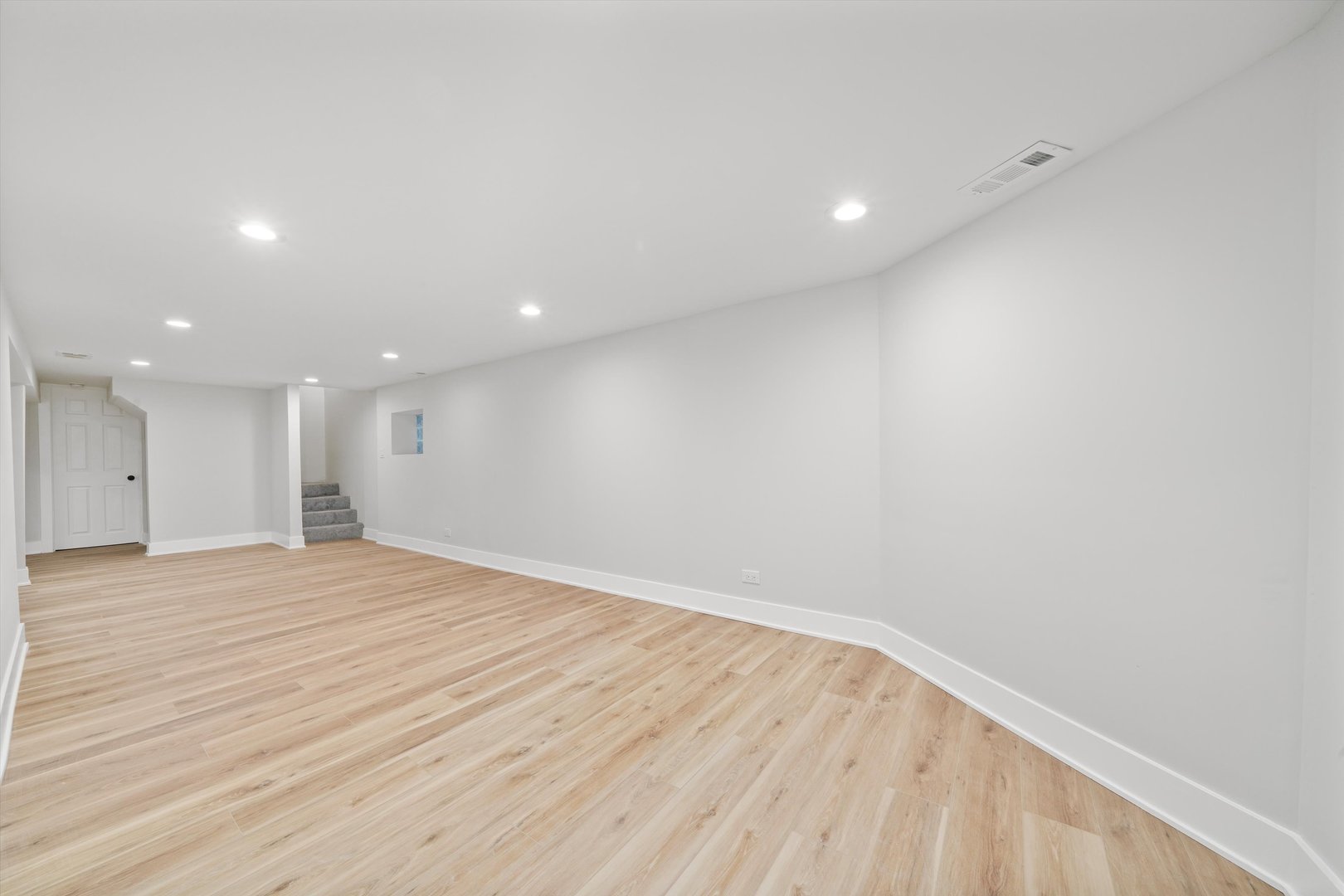 8127 South Stewart Avenue Chicago IL 60620