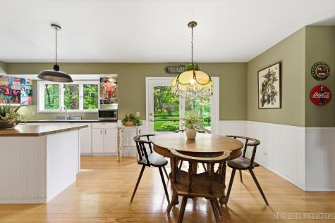 39W795 Reindeer Trail St. Charles IL 60175