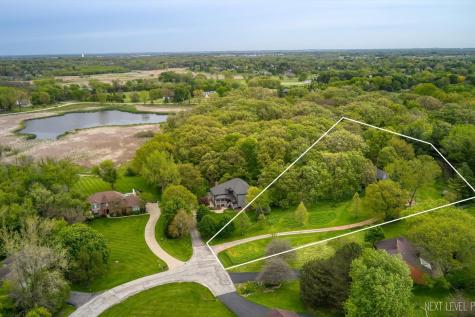 39W795 Reindeer Trail St. Charles IL 60175