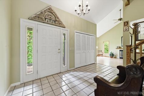 39W795 Reindeer Trail St. Charles IL 60175