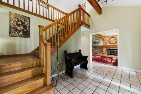 39W795 Reindeer Trail St. Charles IL 60175