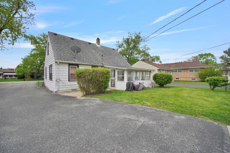 7022 West 114th Place Worth IL 60482