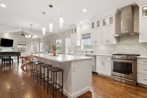 1465 Somerset Place Barrington IL 60010