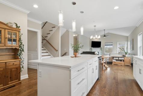 1465 Somerset Place Barrington IL 60010