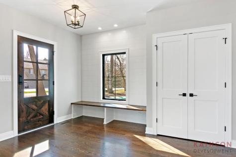 2814 Phillip Drive Grayslake IL 60030