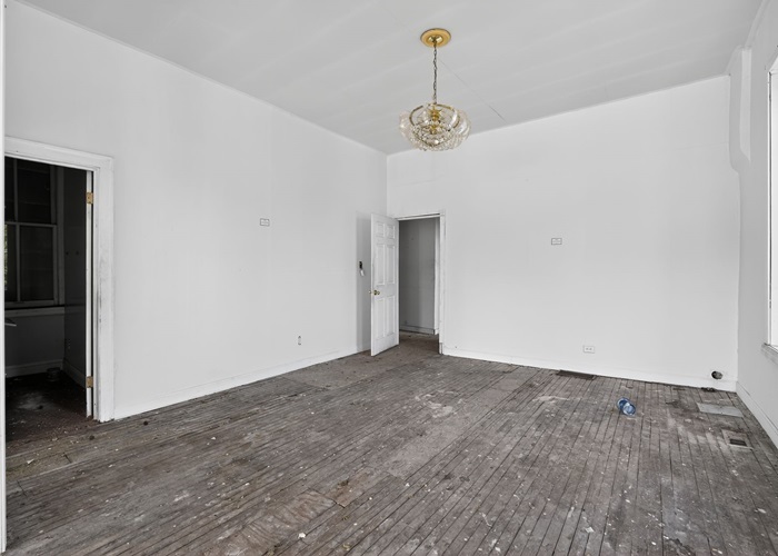 1114 West 51st Street Chicago IL 60609