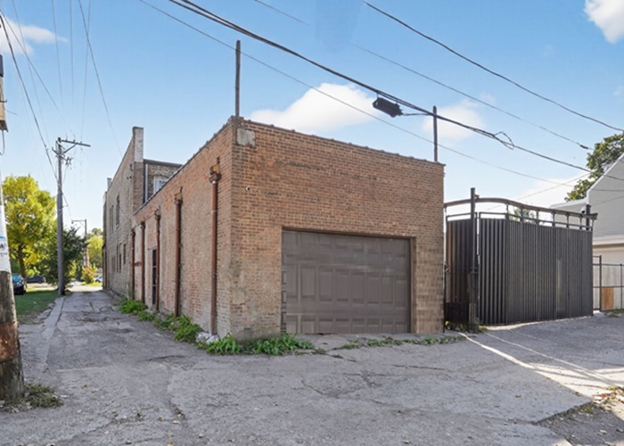 1114 West 51st Street Chicago IL 60609