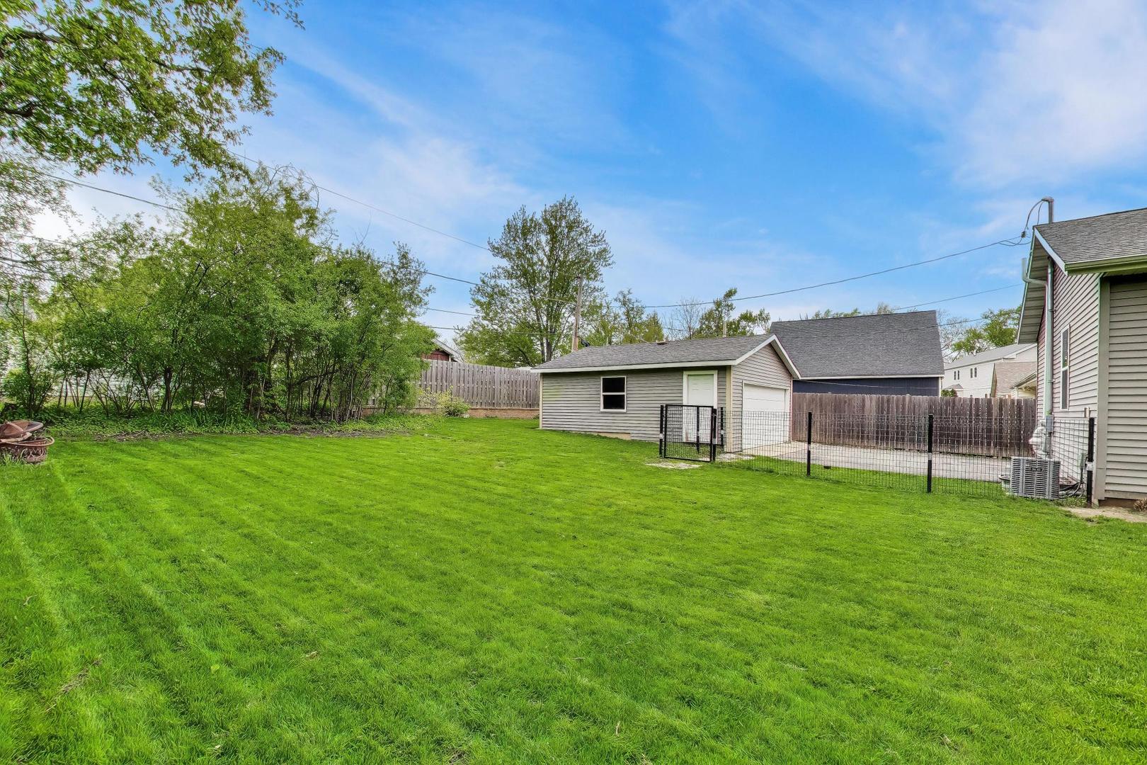 23694 North Park Road Lake Zurich IL 60047