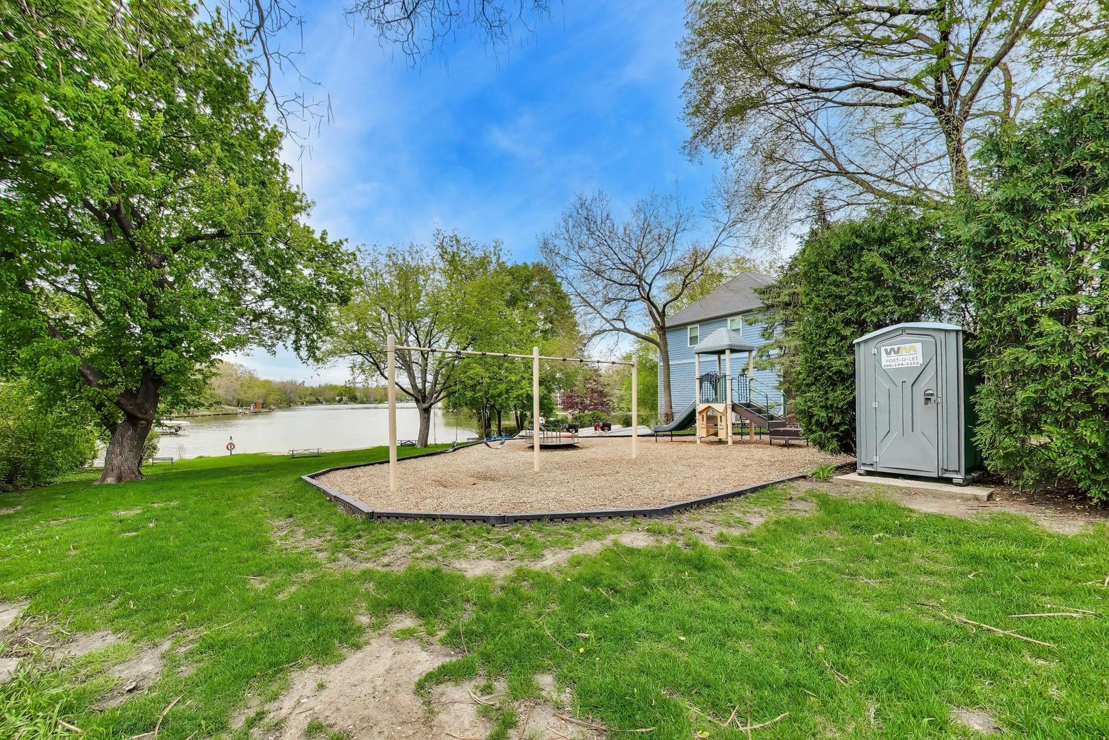 23694 North Park Road Lake Zurich IL 60047