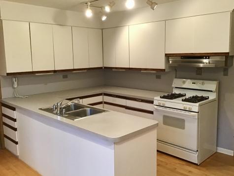 9532 Springfield Avenue Evanston IL 60203