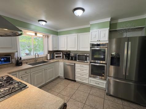 320 South Main Street Creston IL 60113