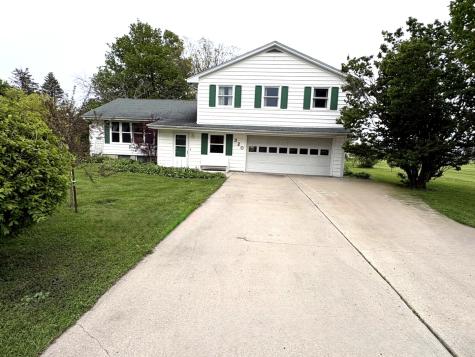 320 South Main Street Creston IL 60113